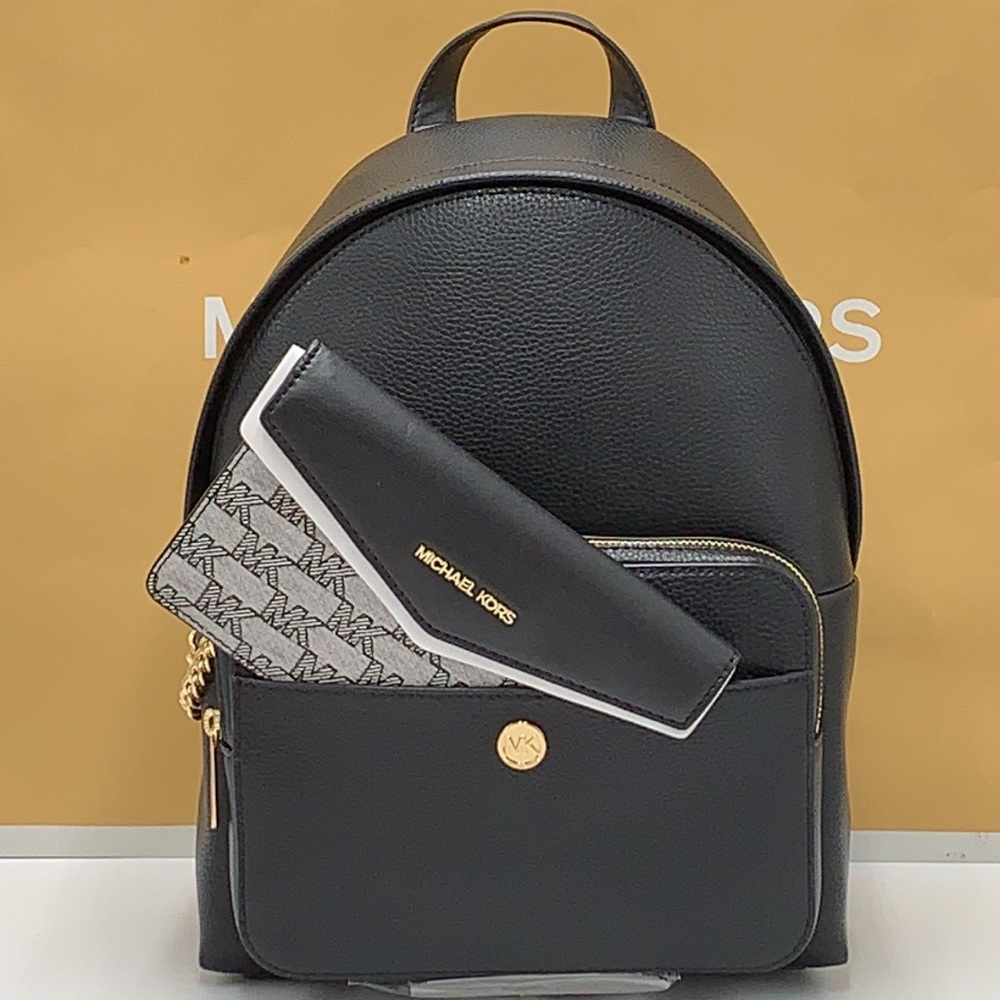 MICHAEL KORS BLACK COLOR 
Maisie Medium Pebbled Leather 2-in-1 Backpack - Picture 2 of 16